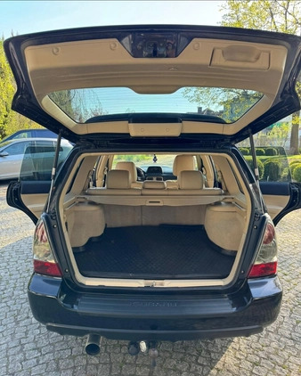 Subaru Forester cena 32900 przebieg: 284000, rok produkcji 2005 z Supraśl małe 154